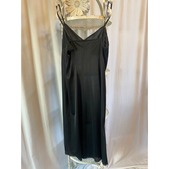 Vanity Fair Vintage Slip Dress Black Silky Delicate Lace Trim Midi Size 34L - Picture 2 of 7